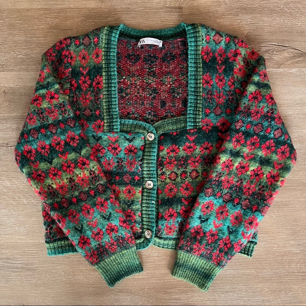 ZARA Jacquard Floral Knit Sweater